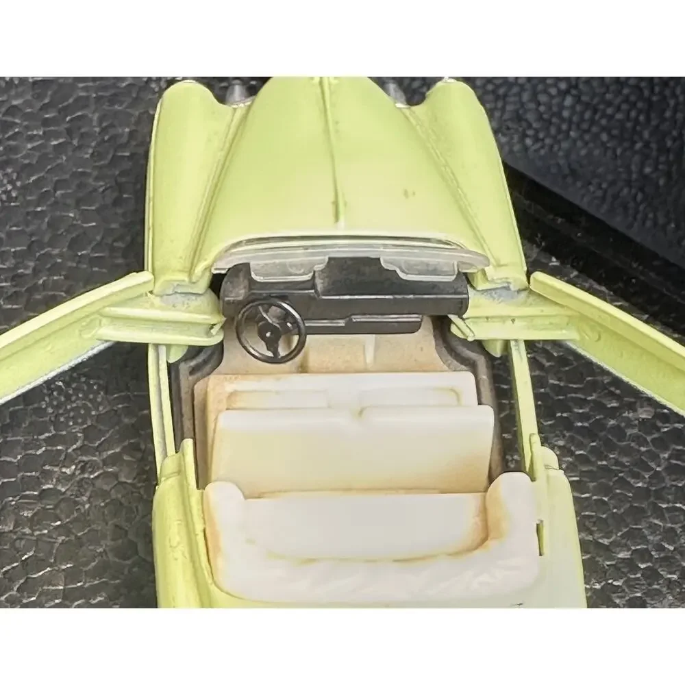 A8 Vintage Diecast Convertible Car Lime Green 1950s Style w/ Case Thailand Made